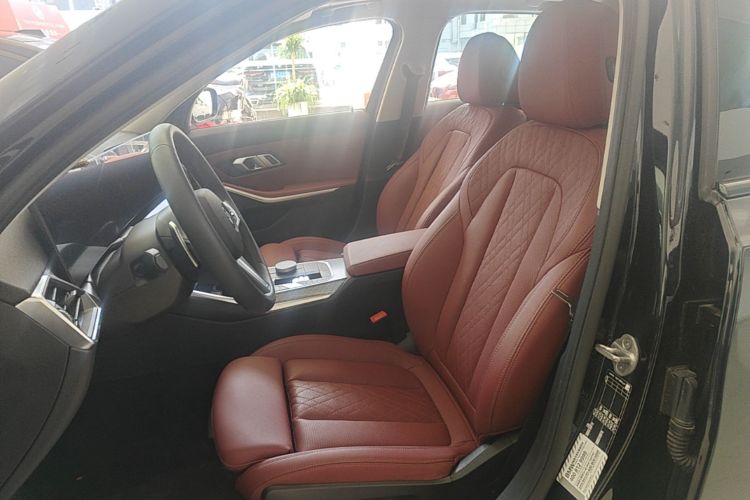 BMW 3 Series 2025 #15 BMW 3 Series 2025 car image #15