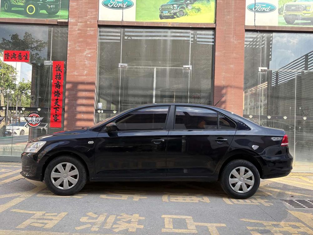 Volkswagen Santana 2015 car image #4