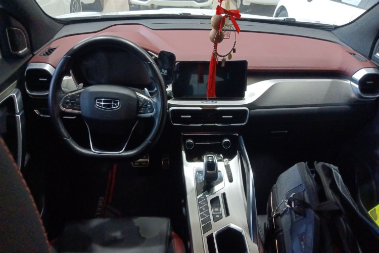 GEELY Coolray 2019 car image #11