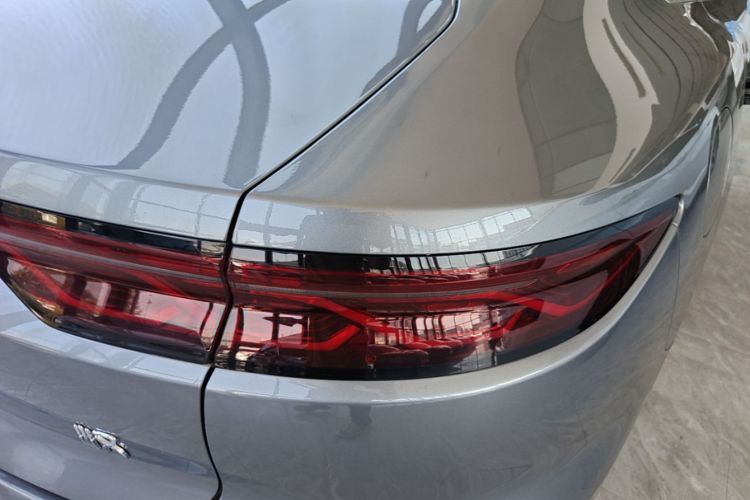 BYD Han 2022 #8 BYD Han 2022 car image #8