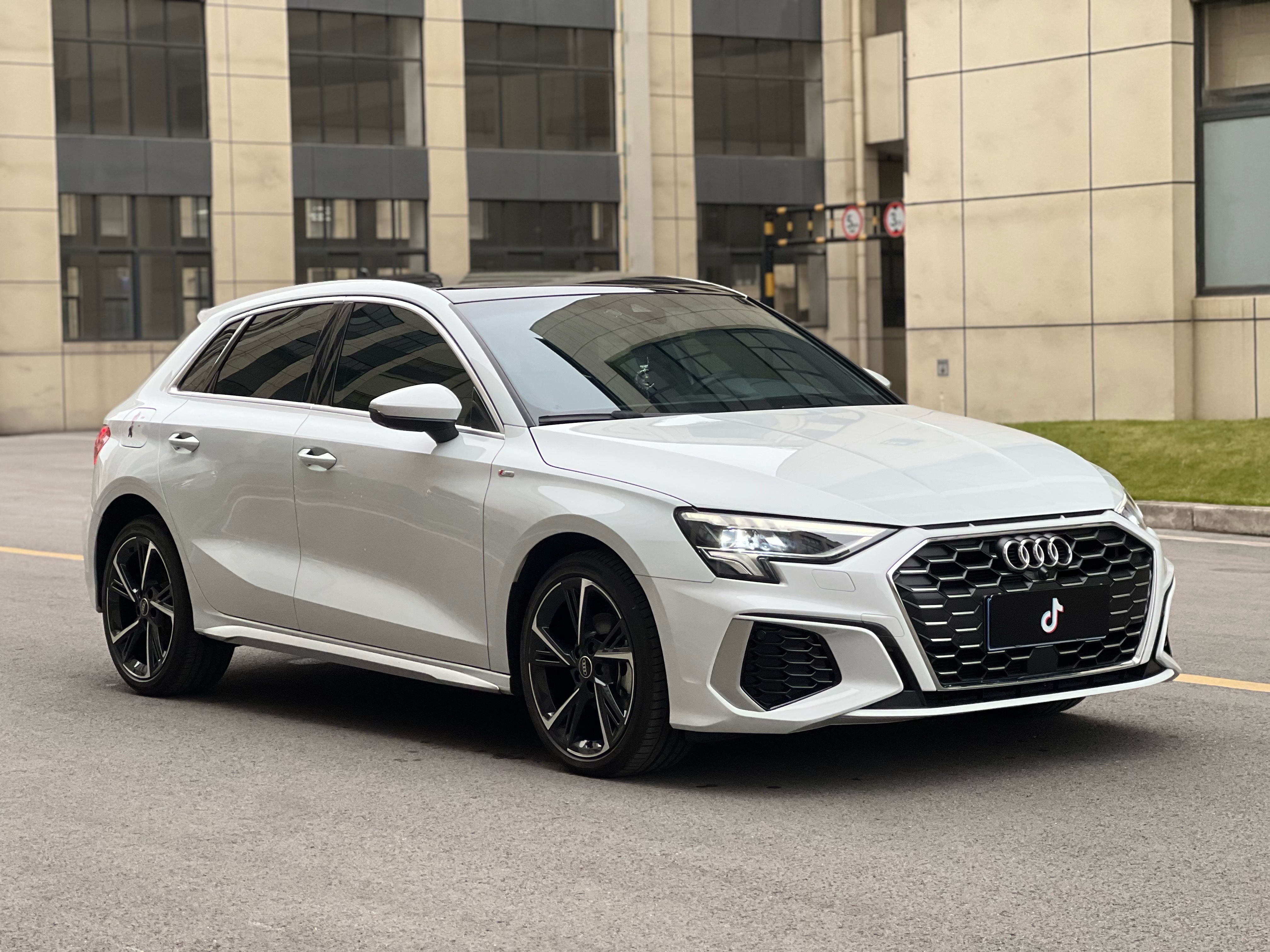 Audi A3 2024 car image #5