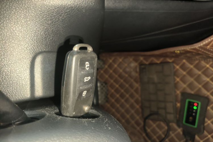Volkswagen Polo 2019 car image #9