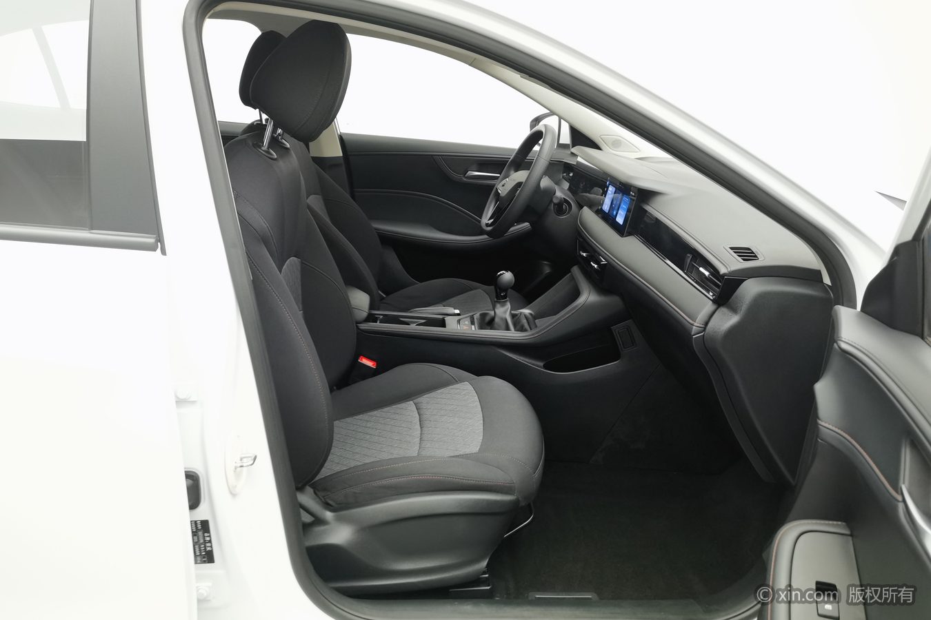 Roewe i5 2024 #24 Roewe i5 2024 car image #24
