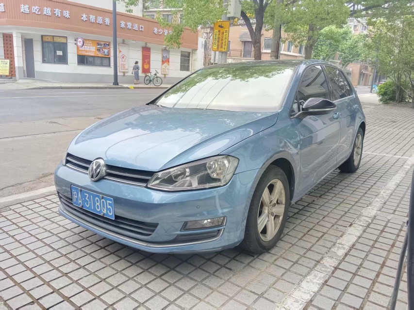 Volkswagen Golf 2017 car image 