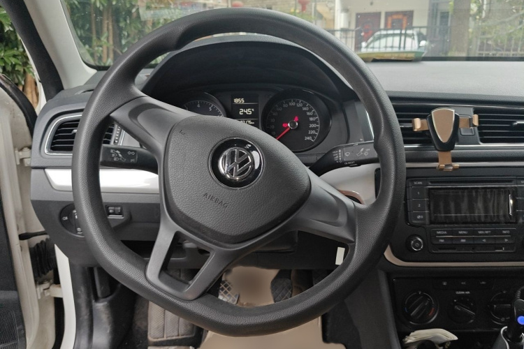 Volkswagen Lavida 2017 #15 Volkswagen Lavida 2017 car image #15