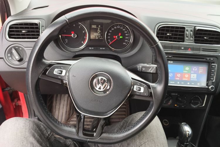 Volkswagen Polo 2017 #11 Volkswagen Polo 2017 car image #11