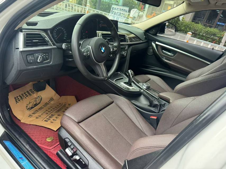 BMW 3 Series 2019 #5 BMW 3 Series 2019 car image #5