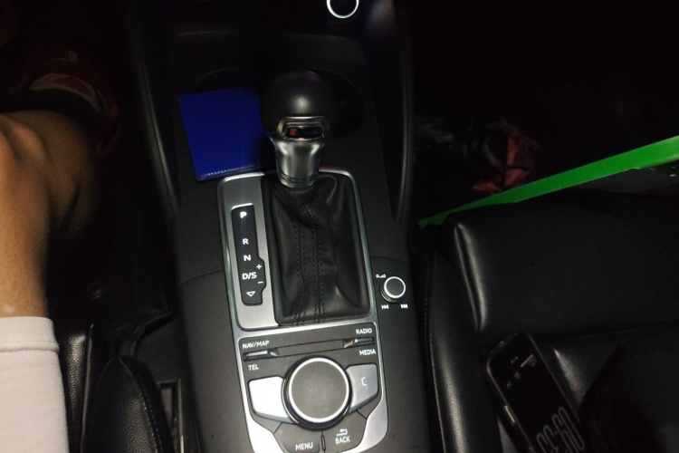 Audi A3 2019 car image #18