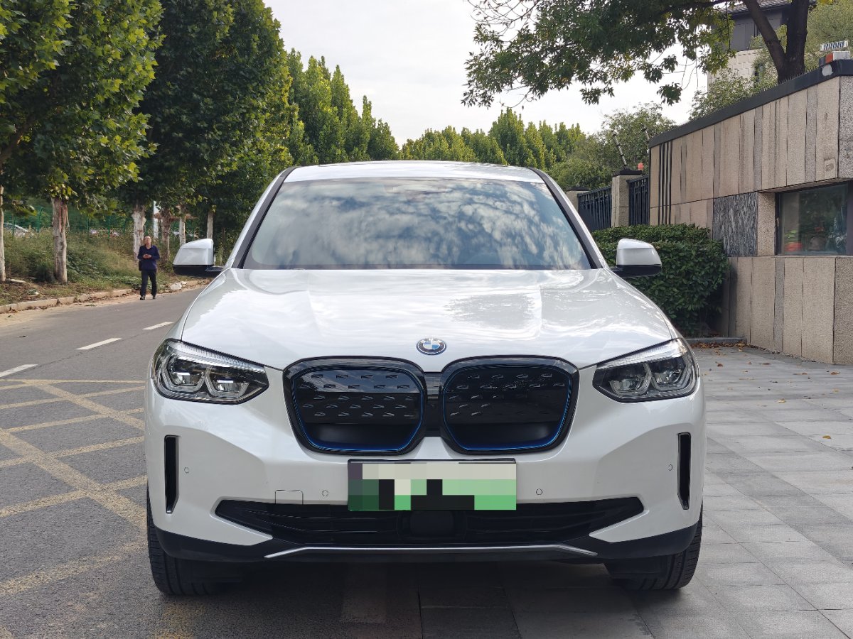 BMW iX3 2021 #2 BMW iX3 2021 car image #2