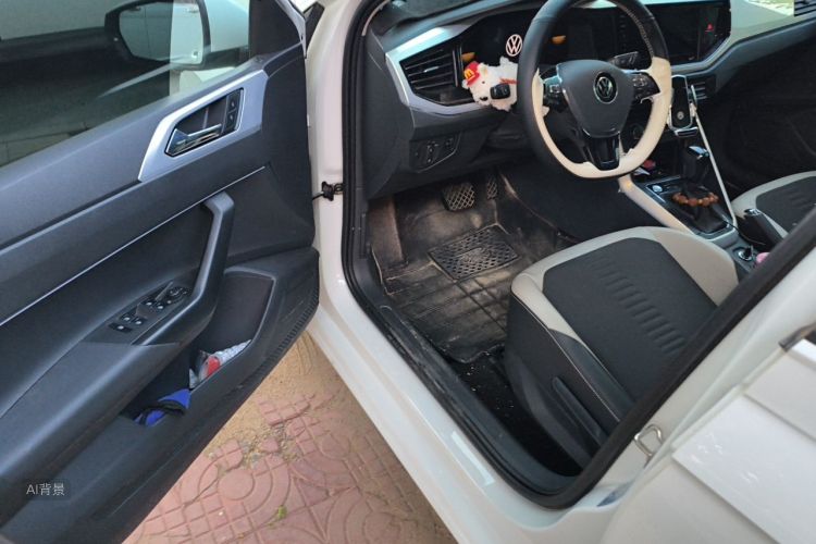 Volkswagen Polo 2024 car image #18