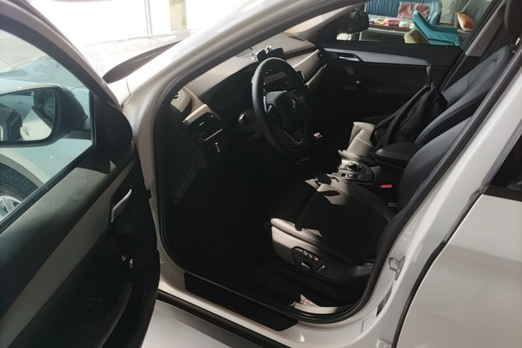 BMW X1 2019 immagine di auto #16
