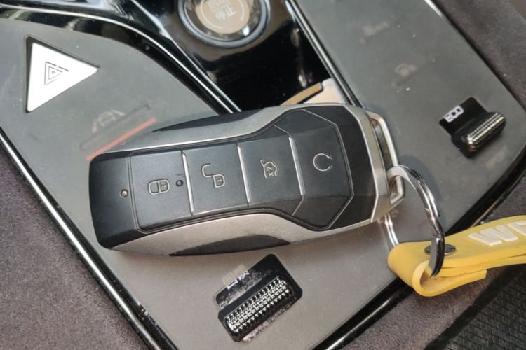 BYD Han 2022 car image #9