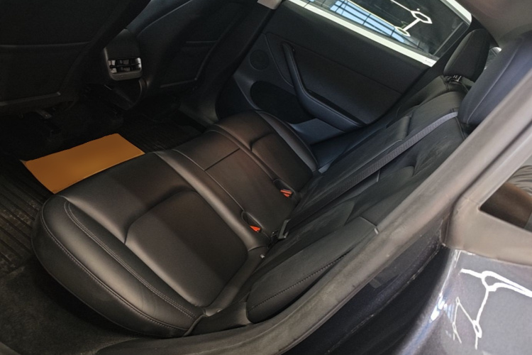 Tesla Model Y 2024 #13 Tesla Model Y 2024 car image #13