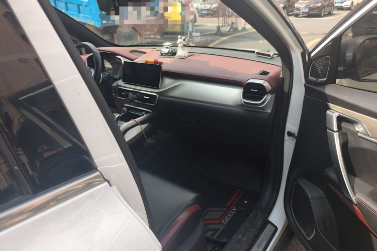 GEELY Coolray 2020 immagine di auto #27
