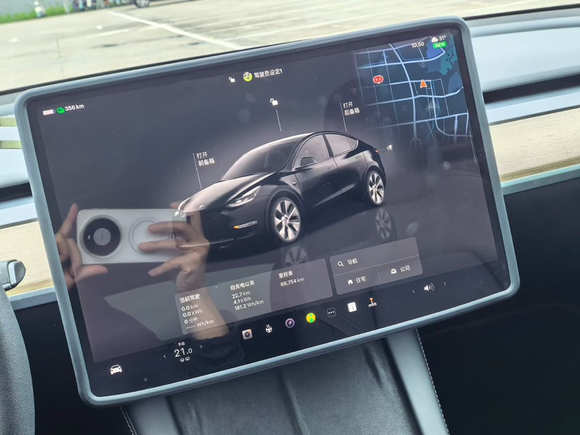 Tesla Model Y 2022 car image #8