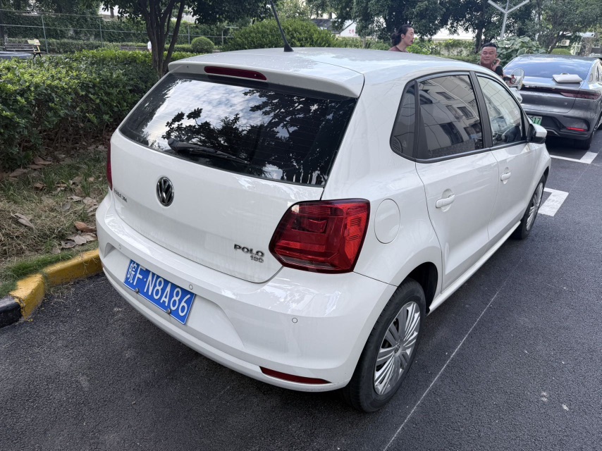 Volkswagen Polo 2018 car image #2