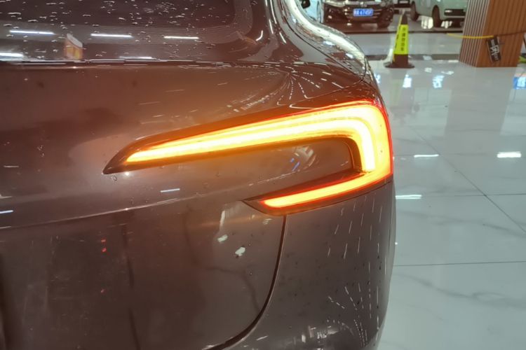 Tesla Model 3 2024 #8 Tesla Model 3 2024 car image #8