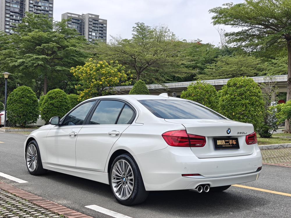 BMW 3 Series 2019 car image #5
