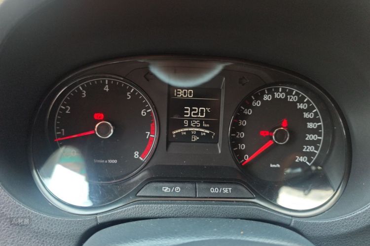 Volkswagen Polo 2014 #13 Volkswagen Polo 2014 car image #13