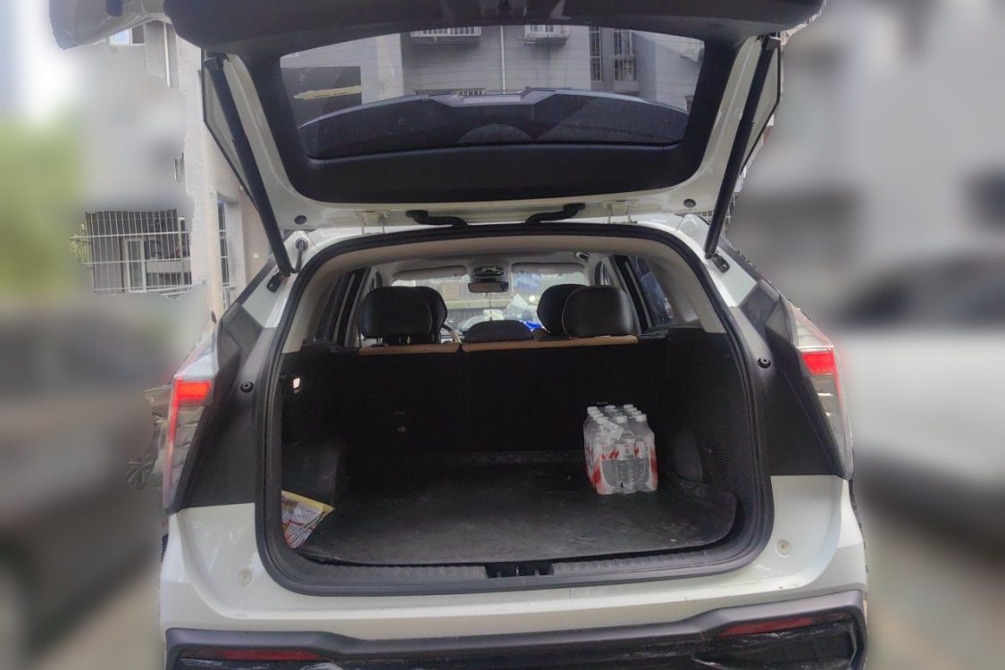 GEELY Boyue L 2022 car image #8
