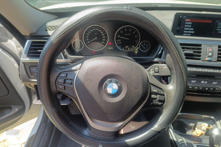 BMW 3 Series GT 2018 #12 BMW 3 Series GT 2018 car image #12