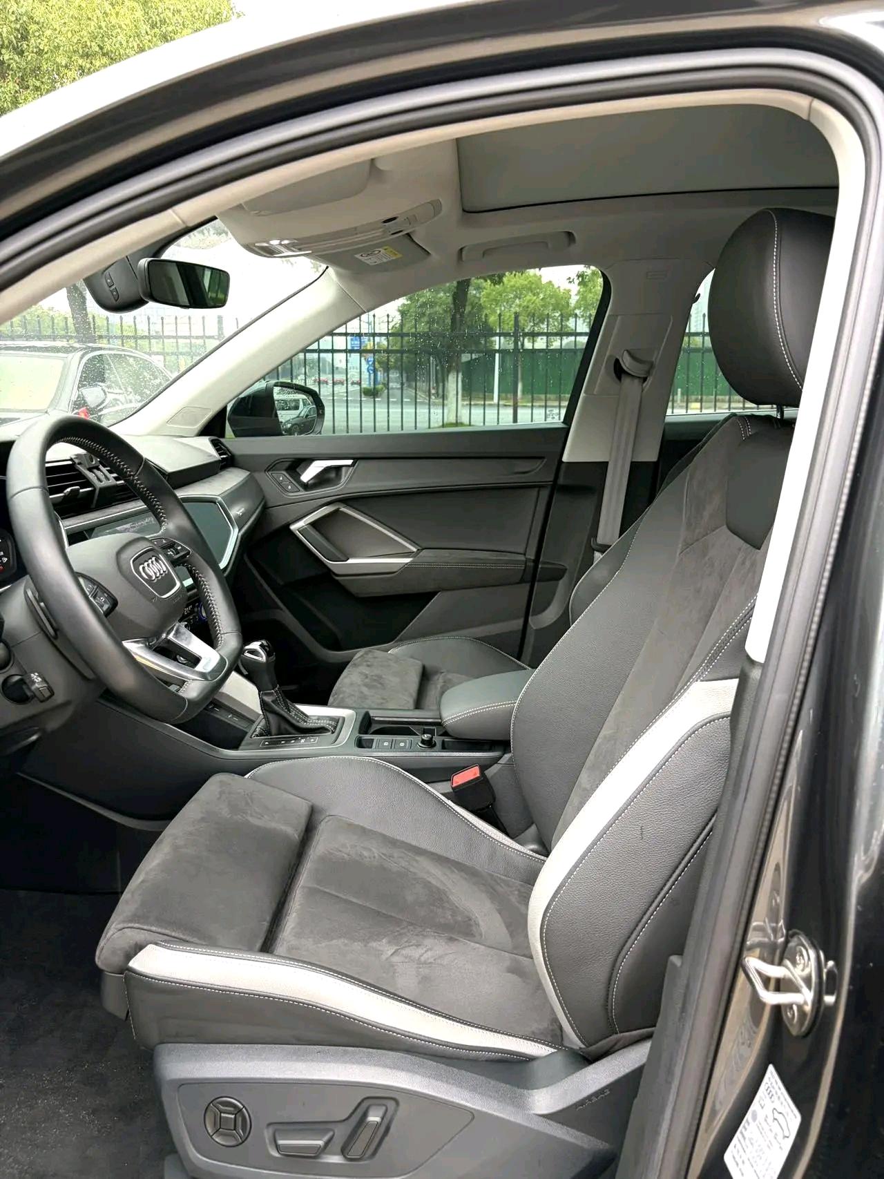 Audi Q3 2022 #6 Audi Q3 2022 car image #6