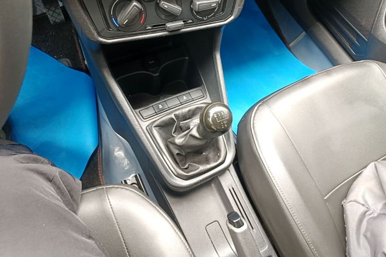 Volkswagen Santana 2021 #14 Volkswagen Santana 2021 car image #14