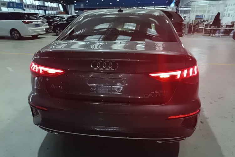 Audi A3 2023 immagine di auto #6