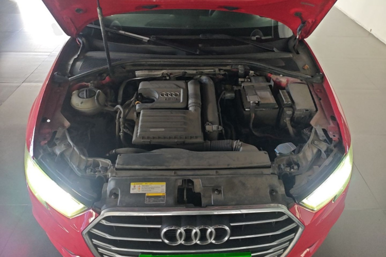 Audi A3 2018 car image #20