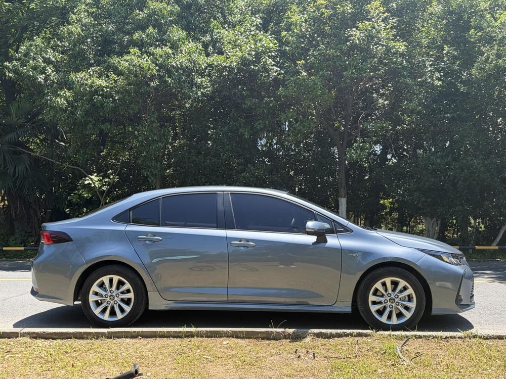 Toyota Corolla 2025 imagen de coche #8