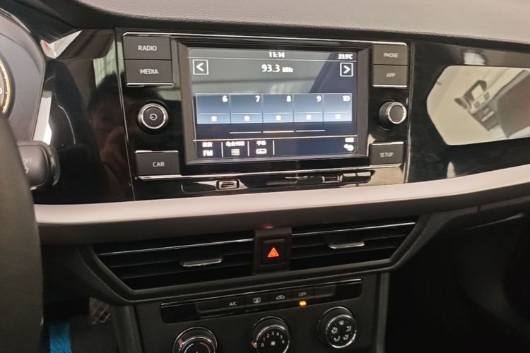Volkswagen Lavida 2019 #13 Volkswagen Lavida 2019 car image #13
