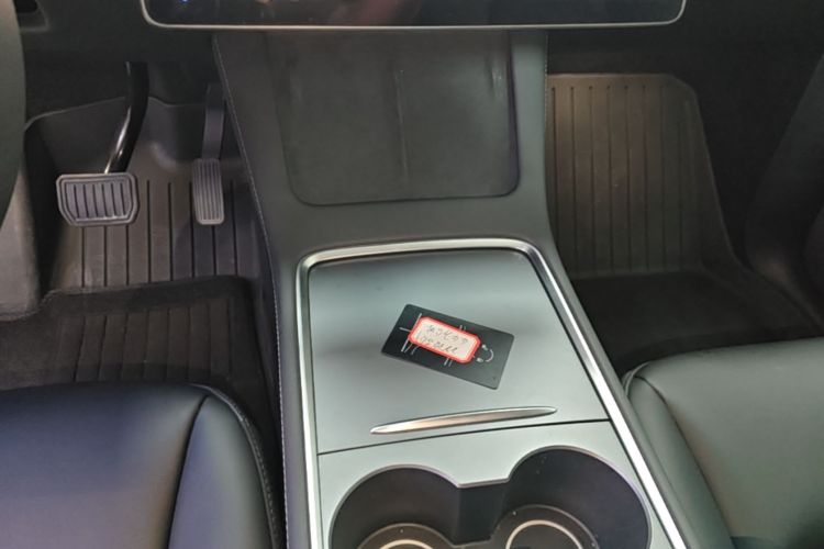 Tesla Model Y 2022 #14 Tesla Model Y 2022 صورة سيارة #14