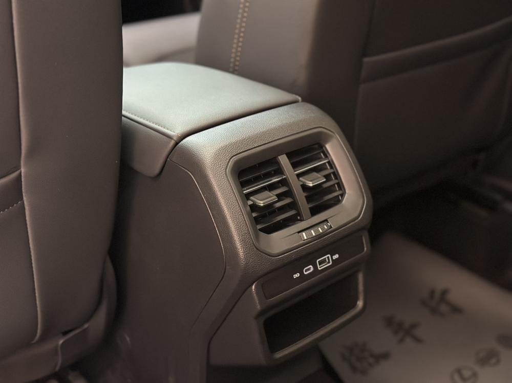 Volkswagen Tharu 2022 car image #9