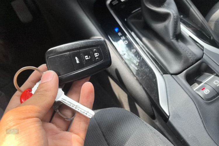 Toyota Corolla 2022 immagine di auto #10