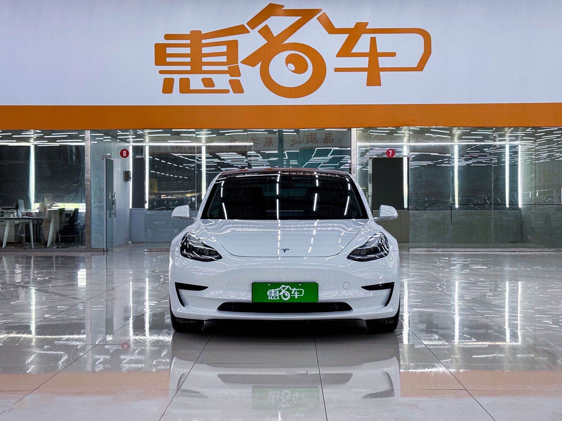 Tesla Model 3 2020 car image #3