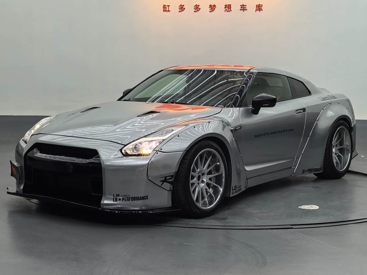 Nissan GT-R 2014 汽车图片 