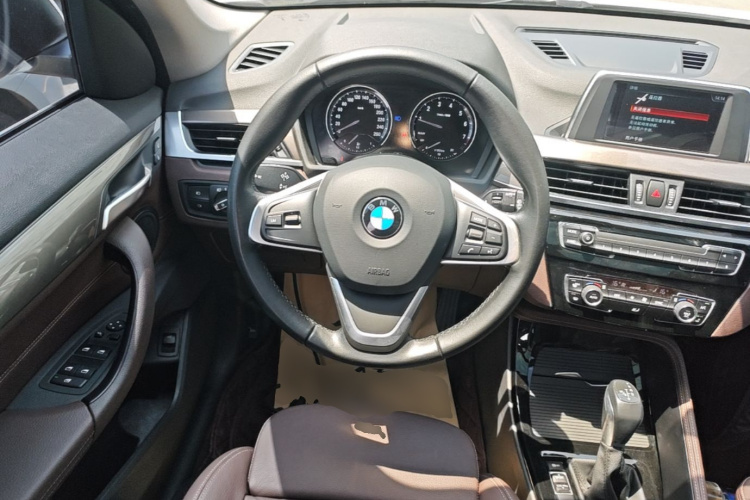 BMW X1 2019 immagine di auto #11
