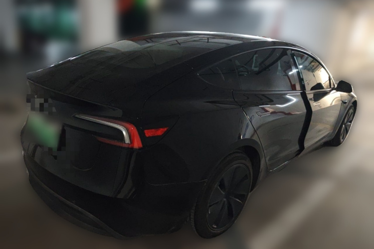 Tesla Model 3 2023 car image #5