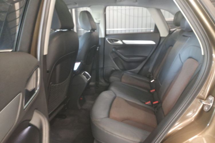 Audi Q3 2019 imagem de carro #17