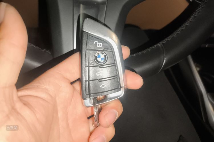 BMW 3 Series 2020 #10 BMW 3 Series 2020 car image #10