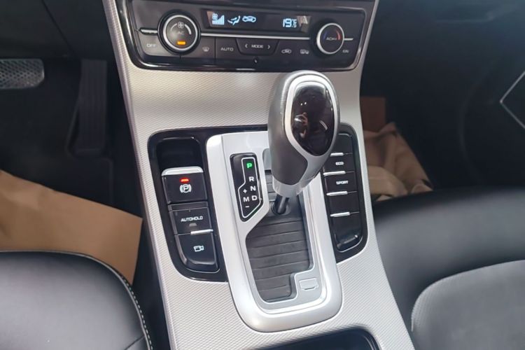 GEELY Emgrand GL 2019 car image #14