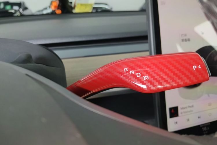 Tesla Model 3 2023 car image #14