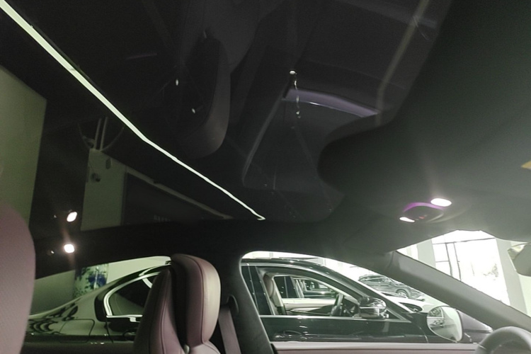 MI SU7 2025 car image #18