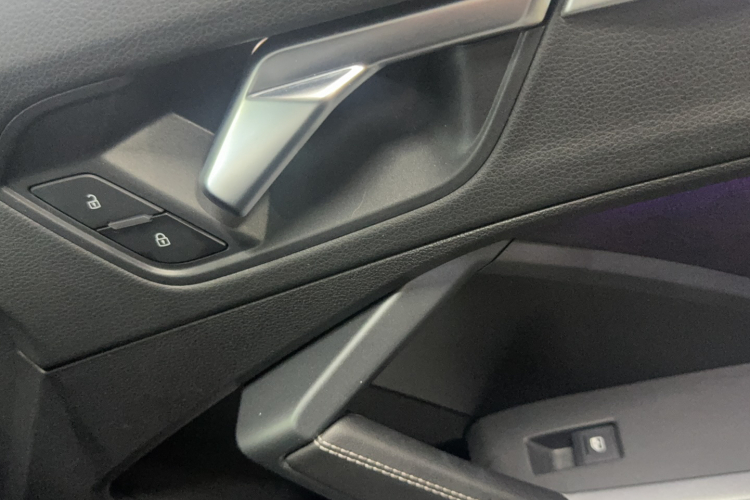 Audi Q3 2024 car image #14