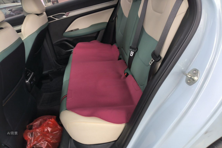 GEELY Emgrand L HiP 2022 صورة سيارة #19