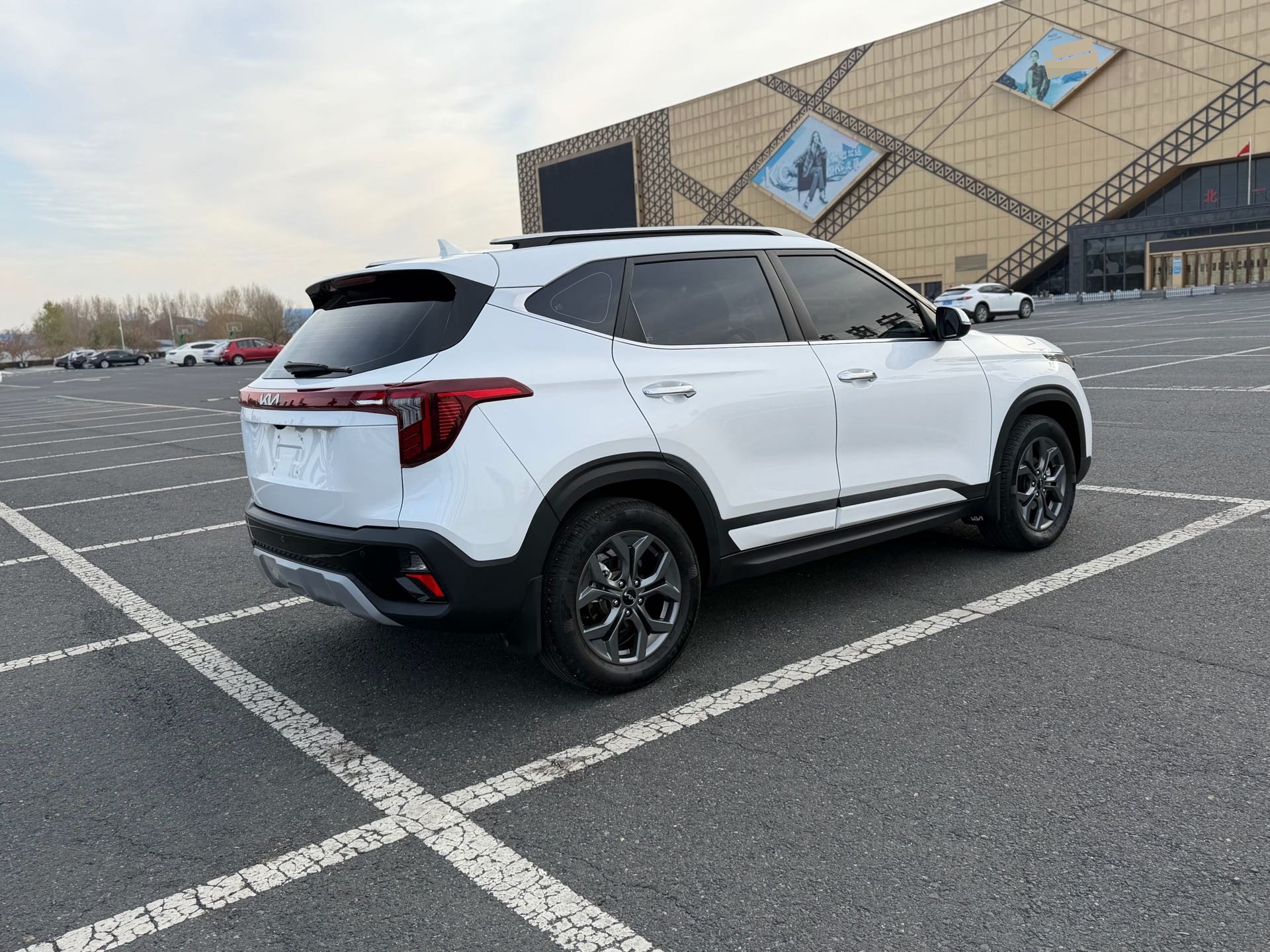 Kia Seltos 2023 imagem de carro #4