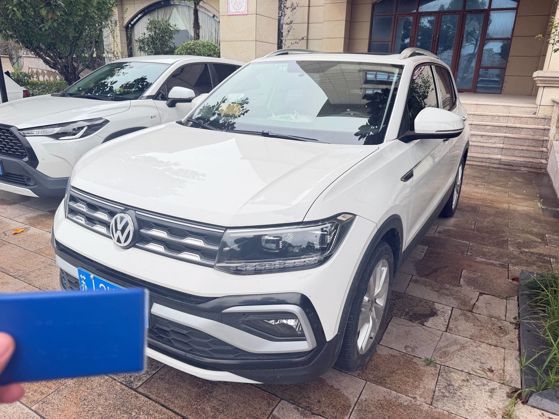 Volkswagen T-Cross 2021 car image 