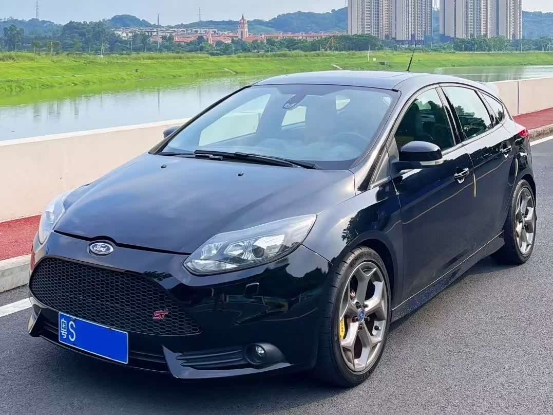 Ford Focus (Imported) 2014 Ford Focus (Imported) 2014 car image