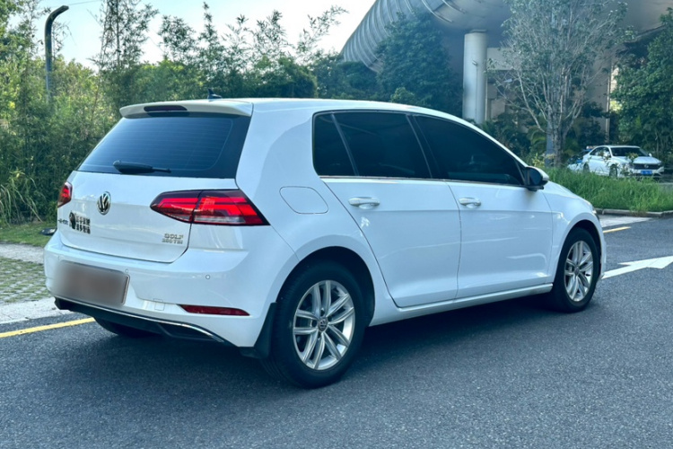 Volkswagen Golf 2019 #6 Volkswagen Golf 2019 car image #6