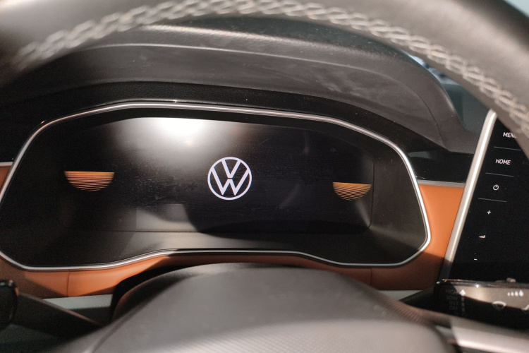 Volkswagen Bora 2023 car image #13